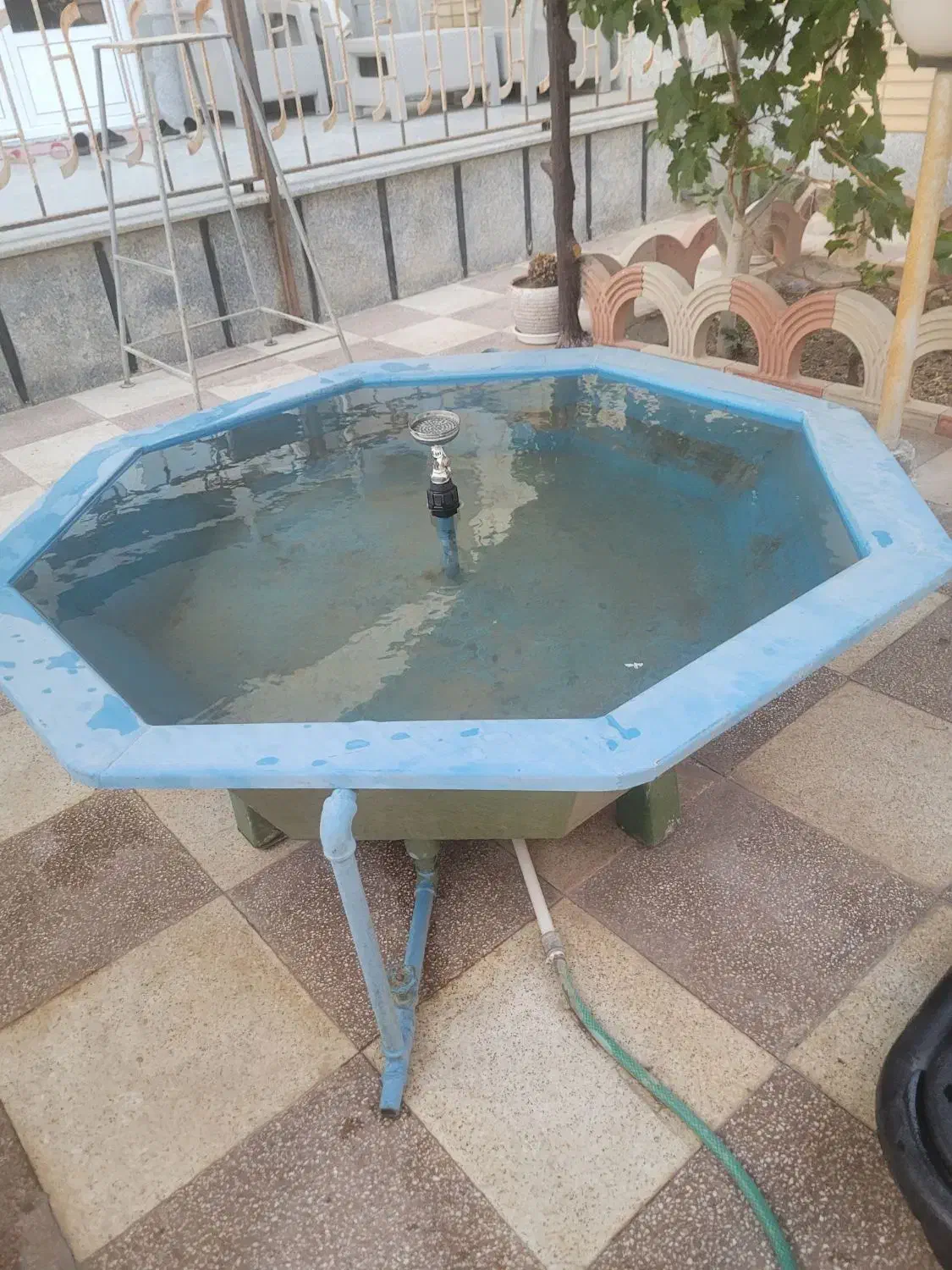 حوض ۸ ضلعی فلزی . کوهپایه اصفهان|مصالح و تجهیزات ساختمان|کوهپایه, |دیوار