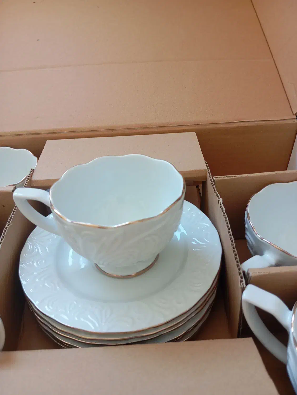 فنجان وبشقاب|ظروف سرو و پذیرایی|شهرکرد, |دیوار