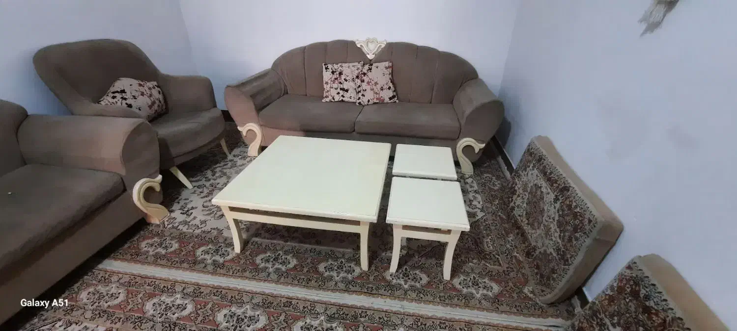 مبل ۸ نفره فروش فوری|مبلمان خانگی و میز عسلی|رباط‌کریم, رباط‌کریم|دیوار