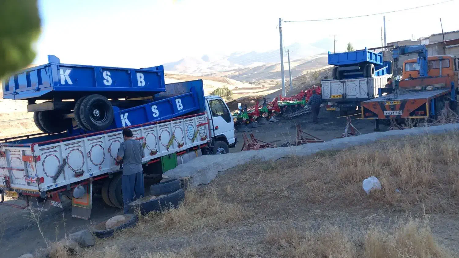 تریلی فوق سنگین ملایر|قطعات یدکی و لوازم جانبی|دیواندره, |دیوار