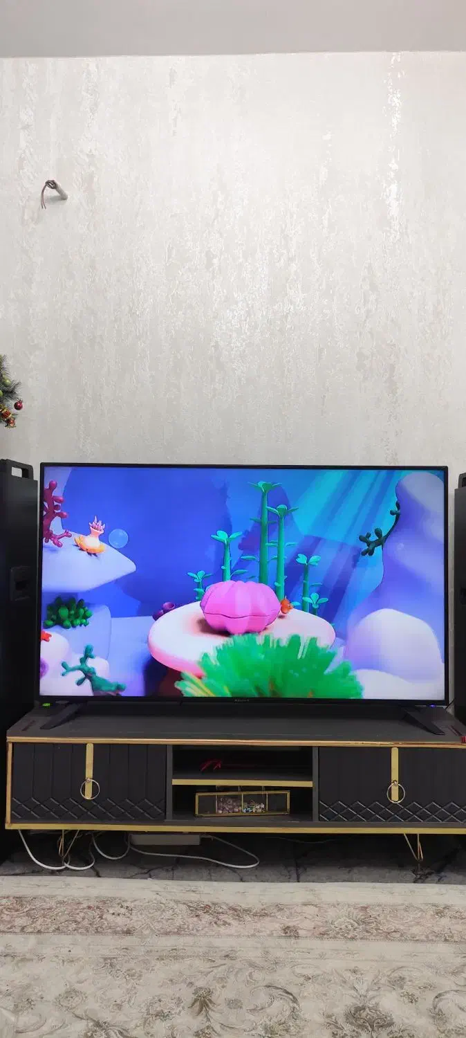 تلویزیون|تلویزیون و پروژکتور|خسروشاه, |دیوار