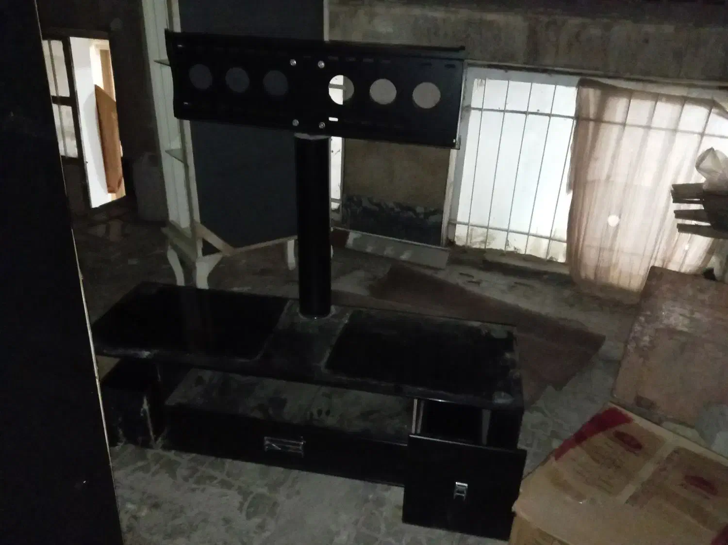 ی کمد بچه و یه بوفه که با یه میز تلویزیون|میز تلویزیون|بیرجند, |دیوار