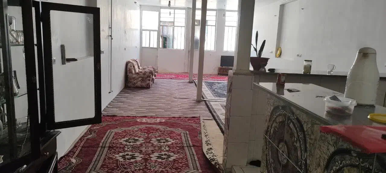 واحد۱۴۰متری تک خواب|اجارهٔ آپارتمان|قم, ولیعصر|دیوار