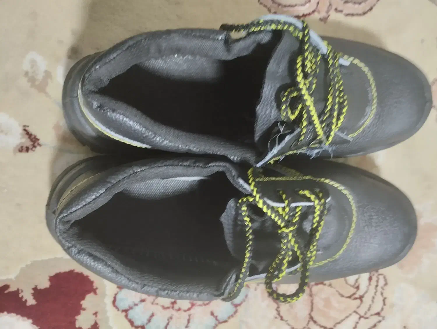 کفش کار|کیف، کفش، کمربند|محمدشهر, کوی بهار|دیوار