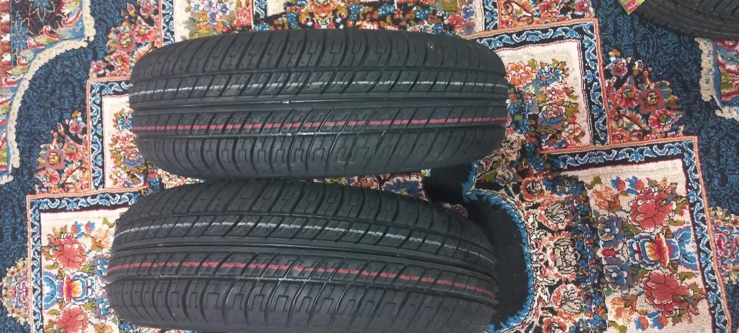 لاستیک پراید و ساینا|قطعات یدکی و لوازم جانبی|صائین قلعه, |دیوار