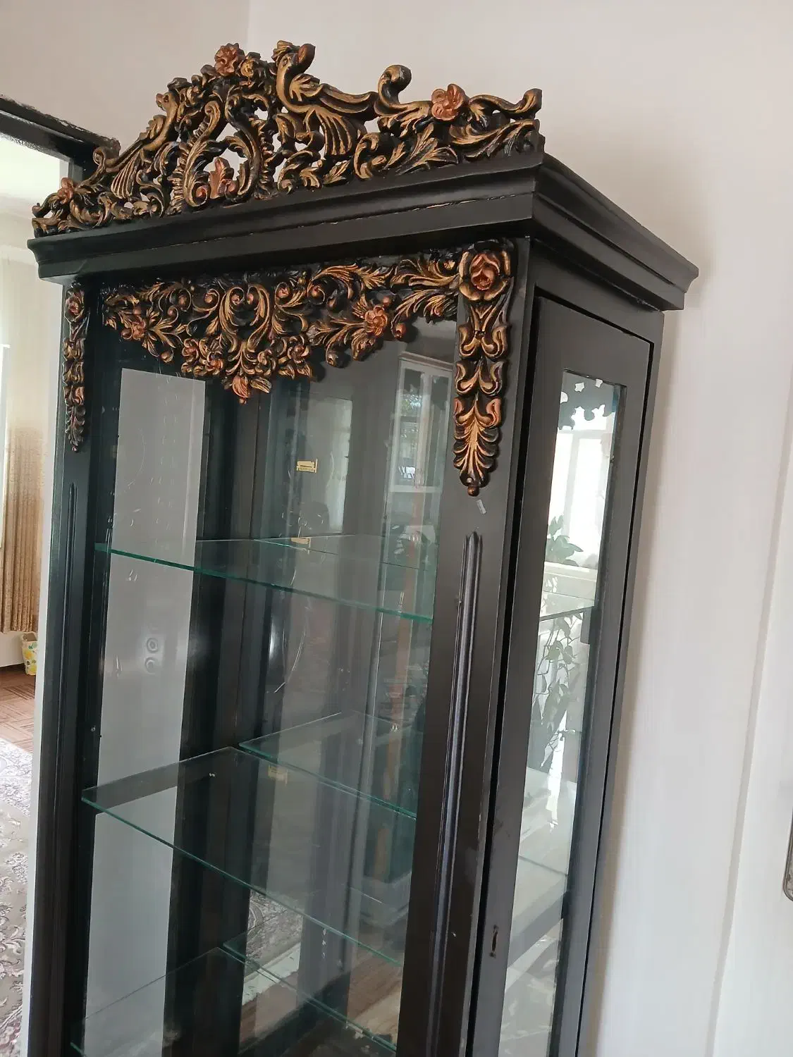 ویترین کاملا سالم|بوفه، ویترین، کنسول|لیسار, |دیوار