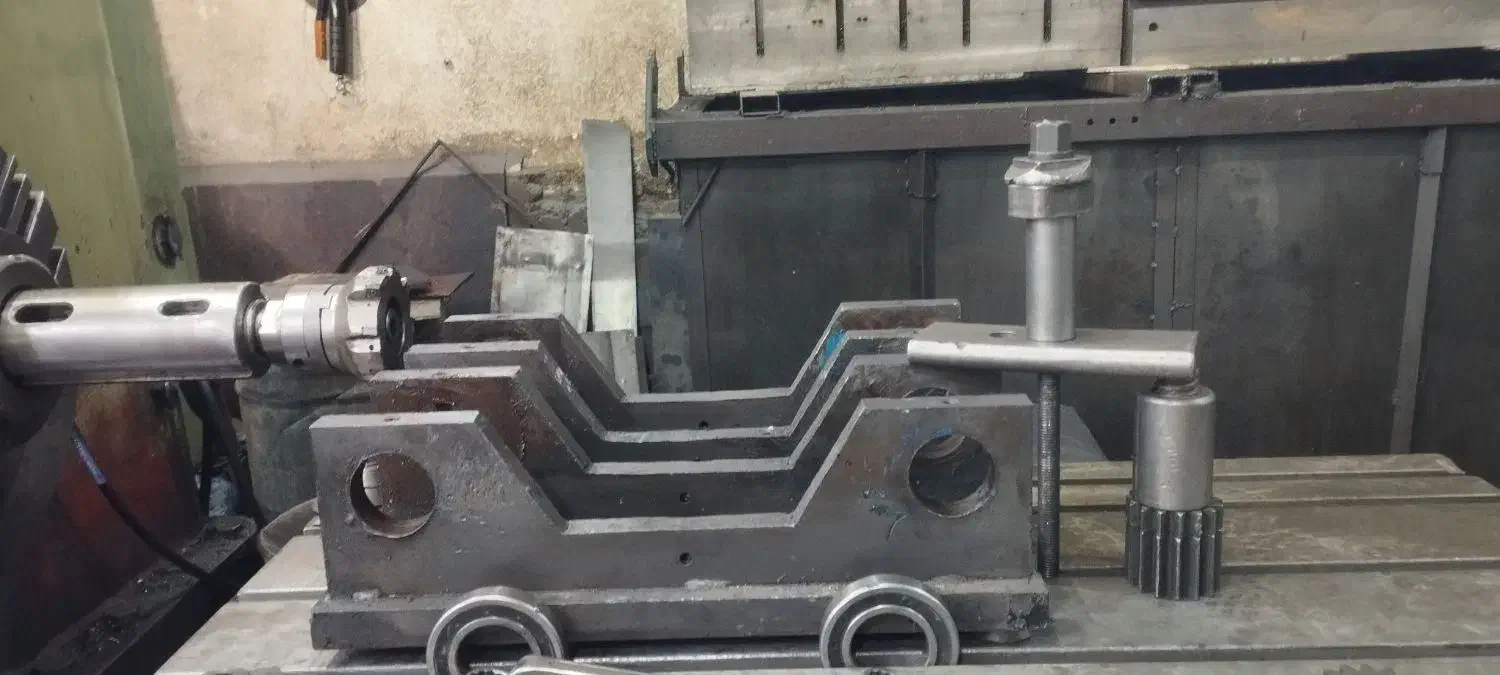 خدمات بورینگ تزریق پلاستیک|ماشین‌آلات صنعتی|پاکدشت, خاتون آباد|دیوار