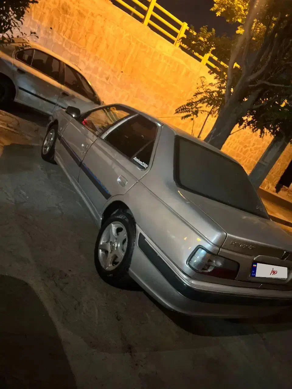 پژو پارس 82 نقره ای|خودرو سواری و وانت|خسروشاه, |دیوار