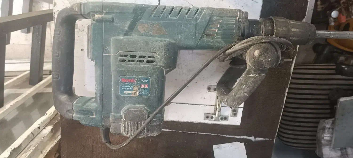 چکش تخریب رونیکس 11 کیلویی طرح بوش.هیلتی|ابزارآلات|شاهینشهر, سعدی شمالی|دیوار