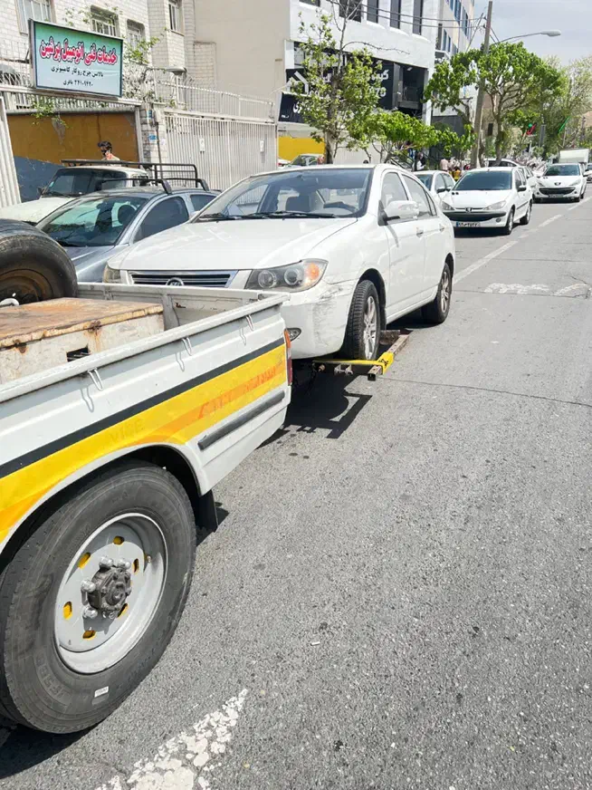 امداد همراه غرب تهران یدک کش جرثقیل کفی خودروبر|خدمات حمل و نقل|تهران, صادقیه|دیوار