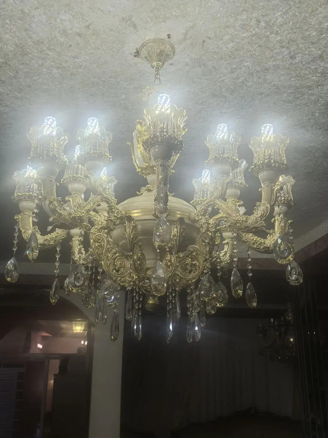 لوستر نو|لوستر و چراغ آویز|شاهین‌شهر, فردوسی|دیوار