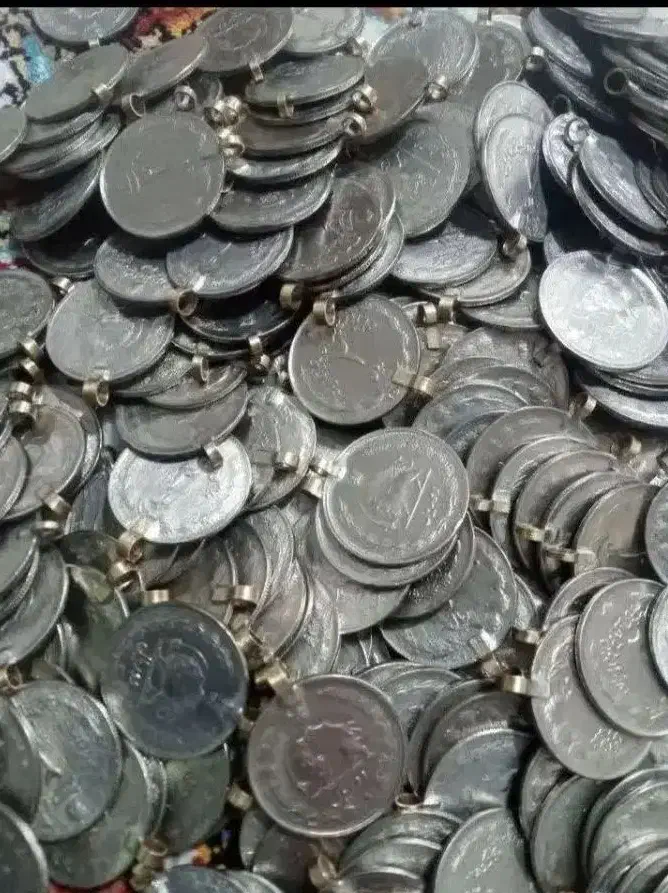 سکه های لباس محلی|کلکسیون سکه، تمبر، اسکناس|ایلام, |دیوار