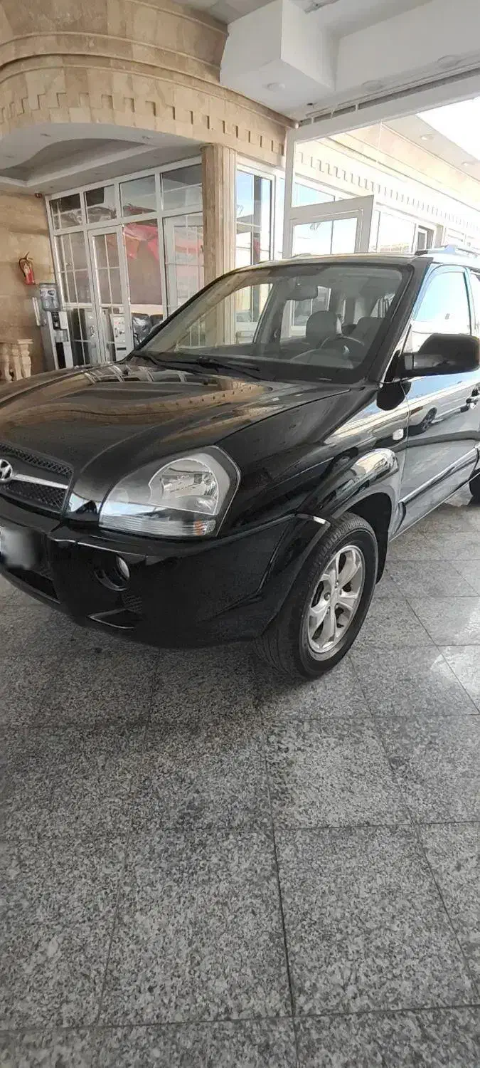 توسان ۲۰۱۰|خودرو سواری و وانت|رشت, نیروی دریایی|دیوار