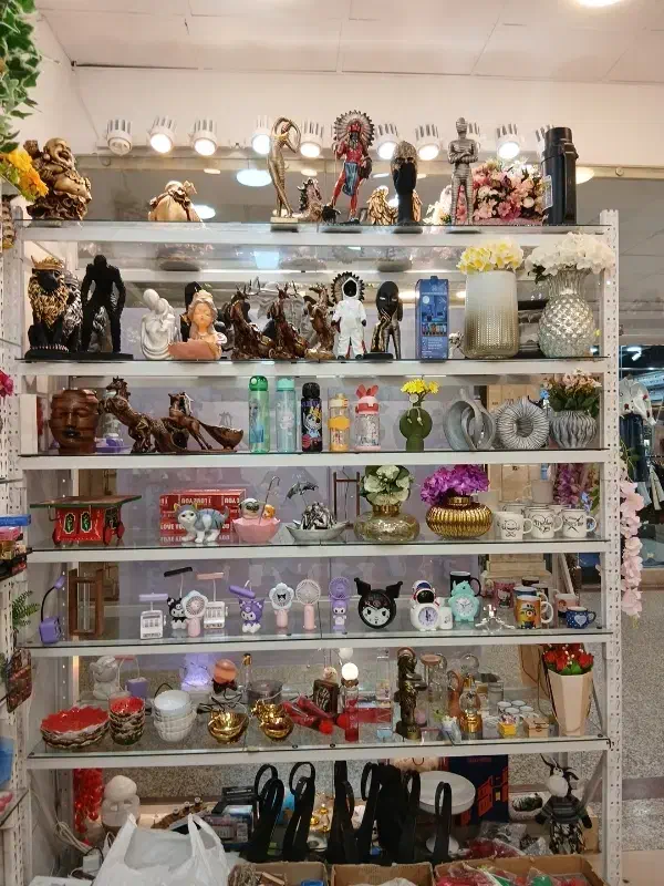 ویترین راک تهران در حد نو|فروشگاه و مغازه|تهران, شهرک صدرا|دیوار