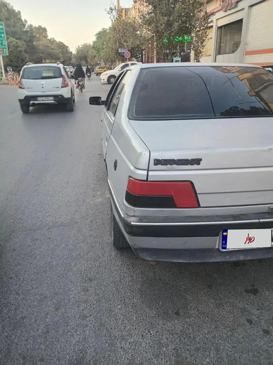 پژو 405 GLX - دوگانه سوز CNG، مدل ۱۳۸۹|خودرو سواری و وانت|قم, شهر قائم|دیوار