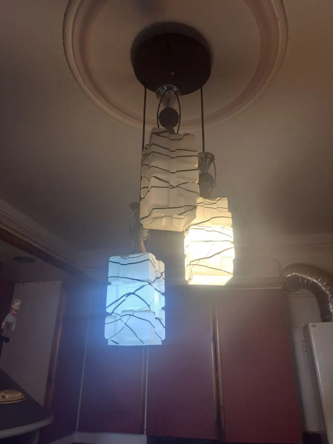 لوستر|لوستر و چراغ آویز|رشت, فلسطین|دیوار