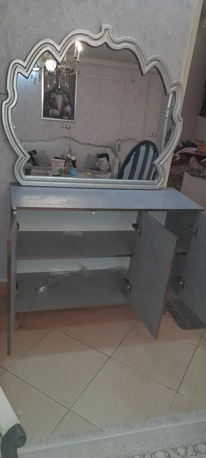 میز کنسول ایینه|بوفه، ویترین، کنسول|بروجرد, |دیوار