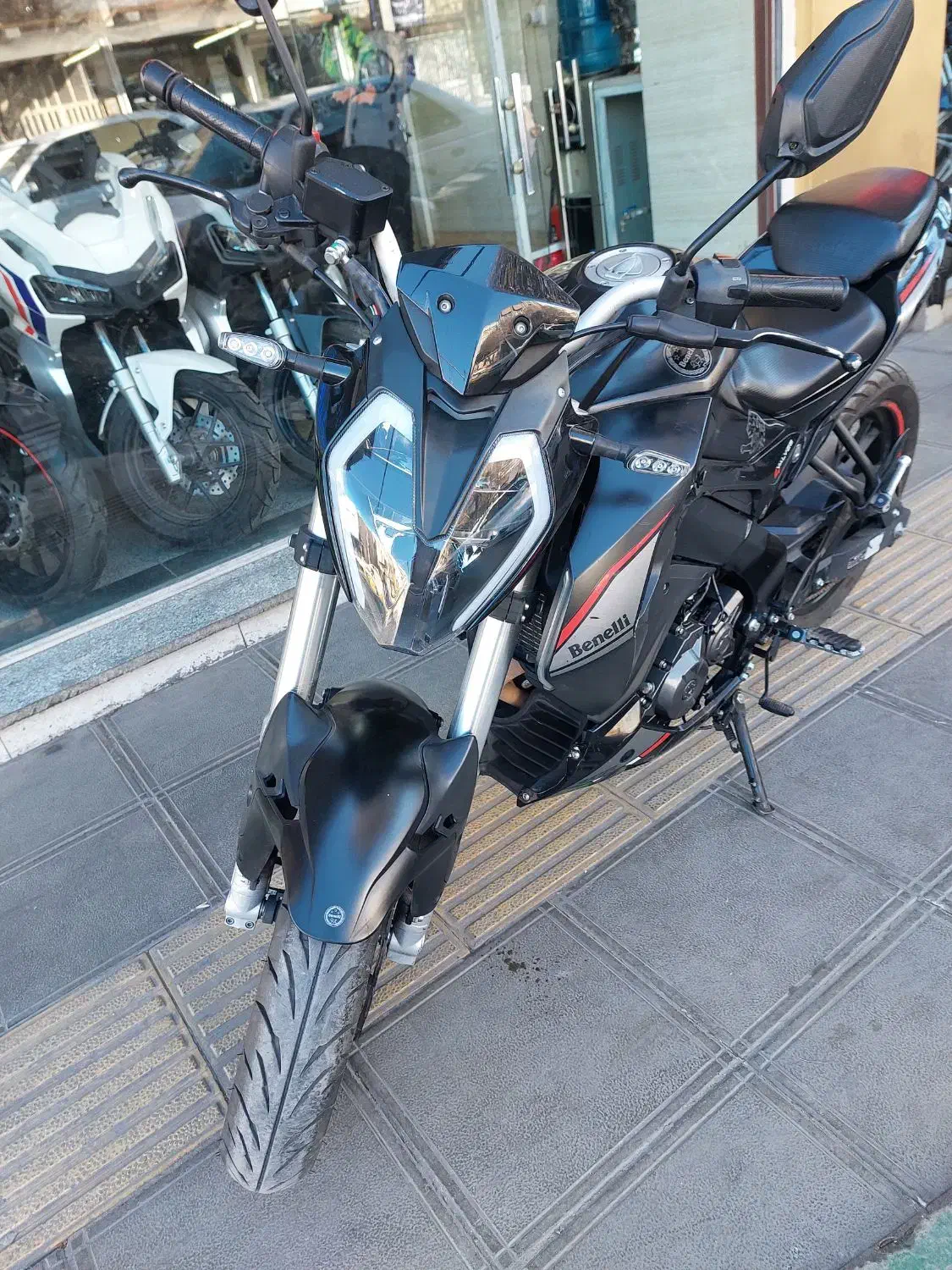 بنلی ۱۸۰|موتورسیکلت|قم, شاه ابراهیم|دیوار