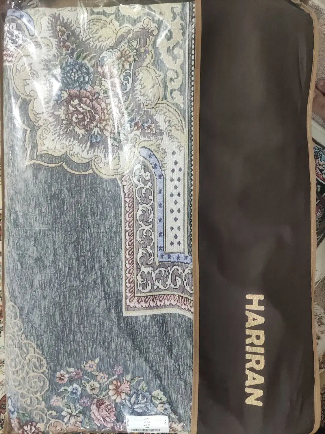 روفرشی 12متری|روفرشی|کاشان, مصلی|دیوار