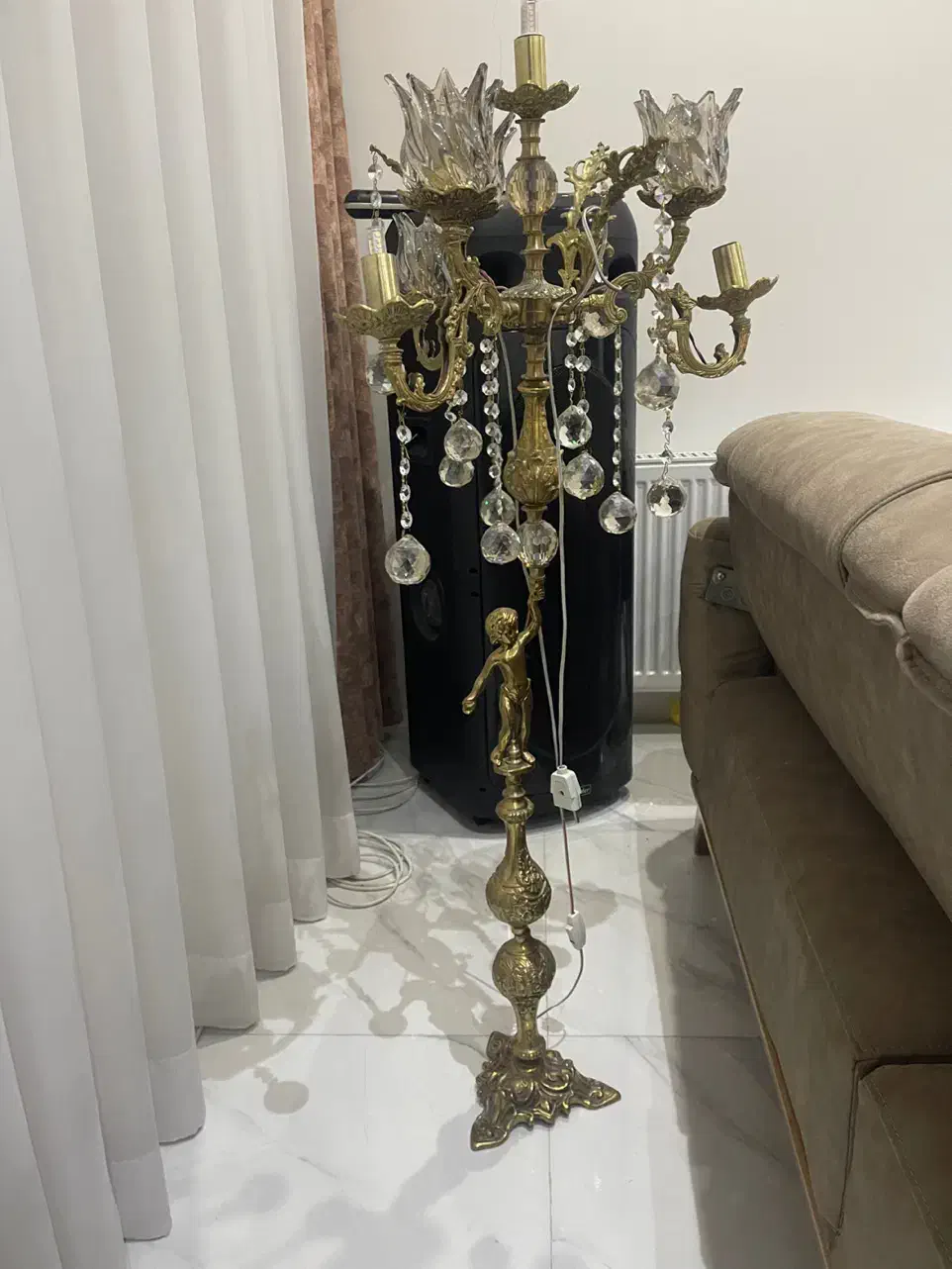 کنار سالنی برنز|لوستر و چراغ آویز|همدان, |دیوار