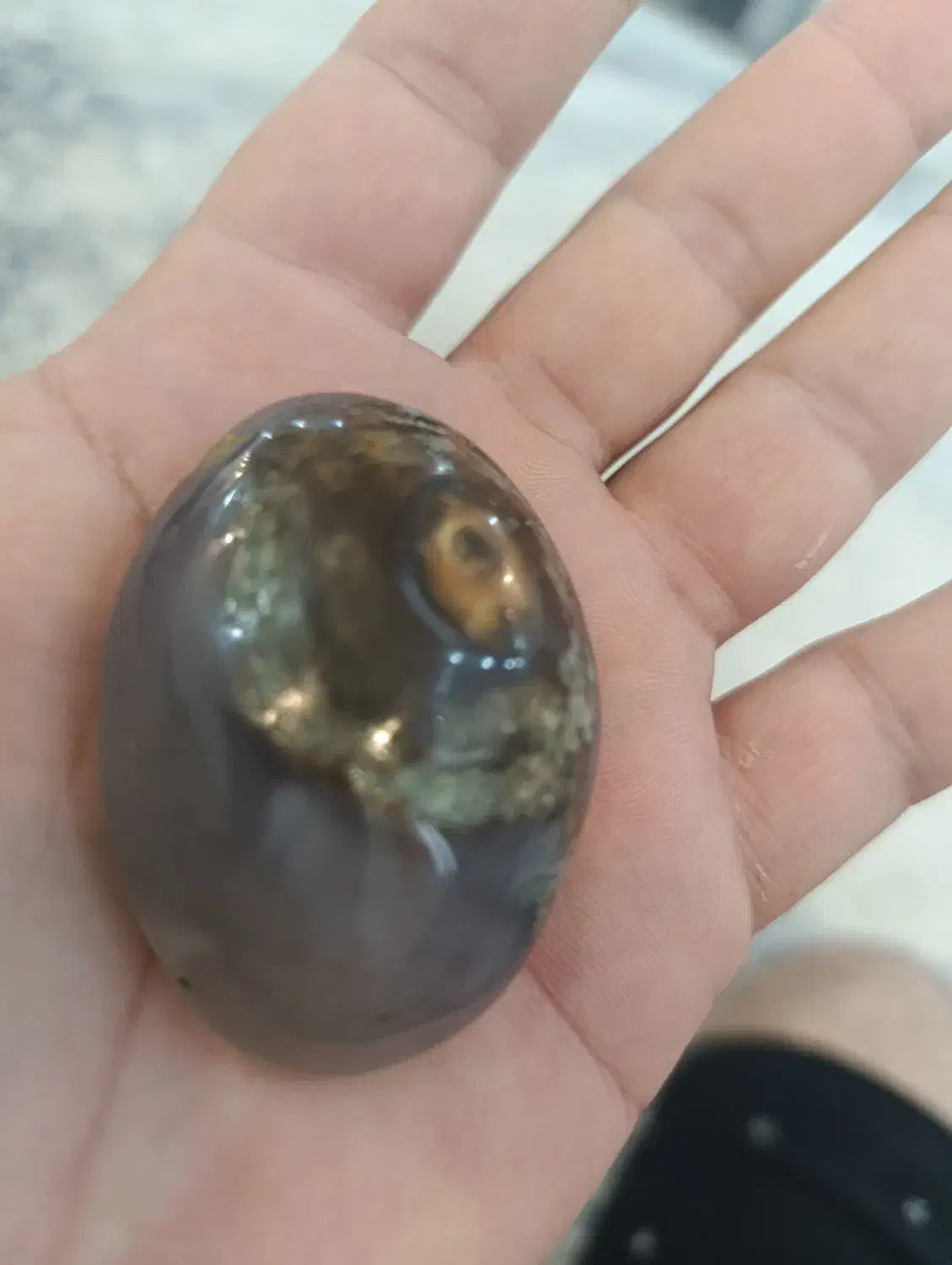 یه عقیق بنفش با یه چشم زرد منحصر به فرد|جواهرات|بندرعباس, |دیوار