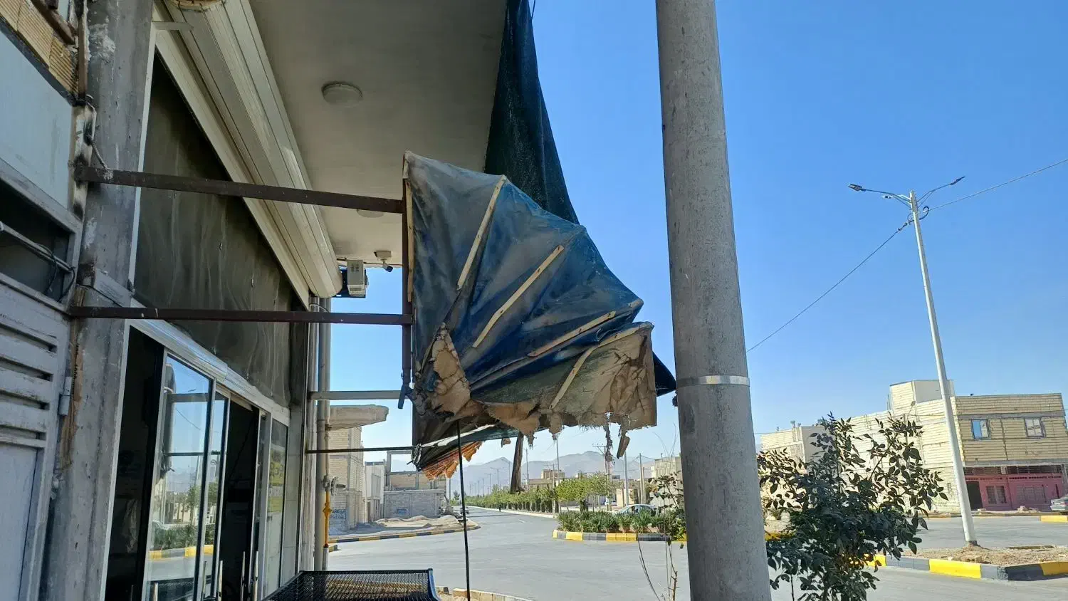 سایبان ۵متری سالم کارکرده|فروشگاه و مغازه|نجفآباد, یزدانشهر|دیوار