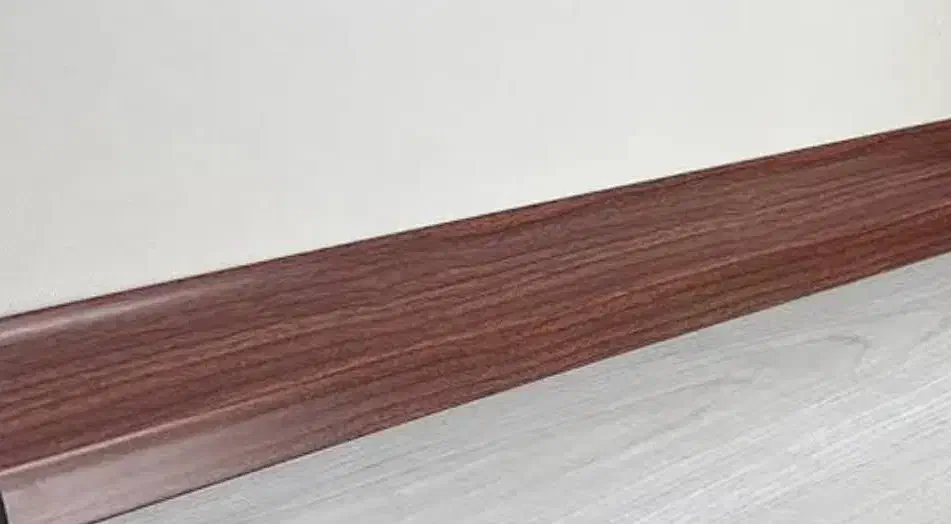 قرنیز ۹ سانتی پی وی سی گردویی نو|مصالح و تجهیزات ساختمان|شیراز, شهرک ایثار|دیوار