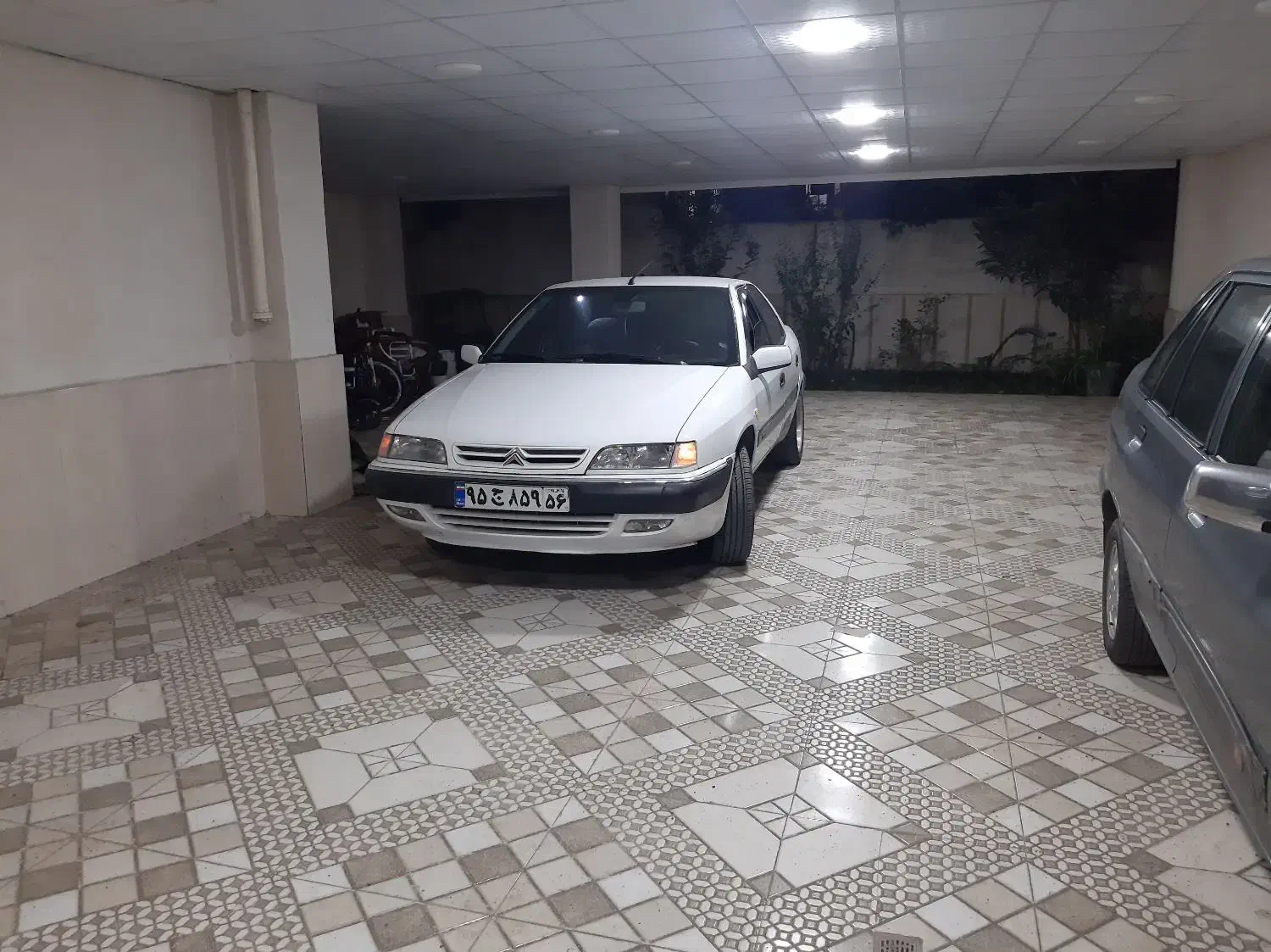 زانتیا بیرنگ|خودرو سواری و وانت|رشت, ساغری سازان|دیوار