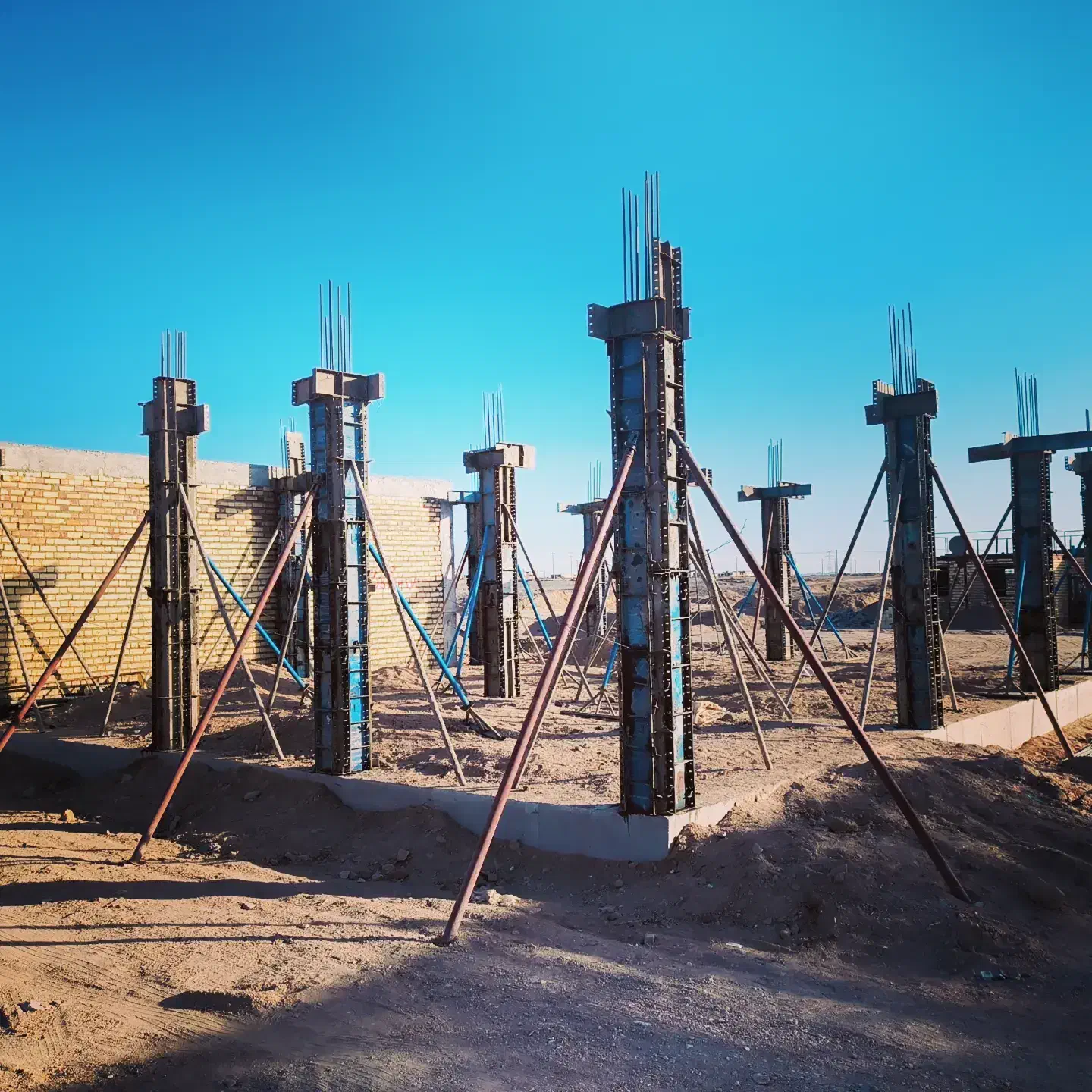 اجرای کامل اسکلت بتنی ،فونداسیون و ،دیوار برشی و..|خدمات پیشه و مهارت|بیرجند, |دیوار