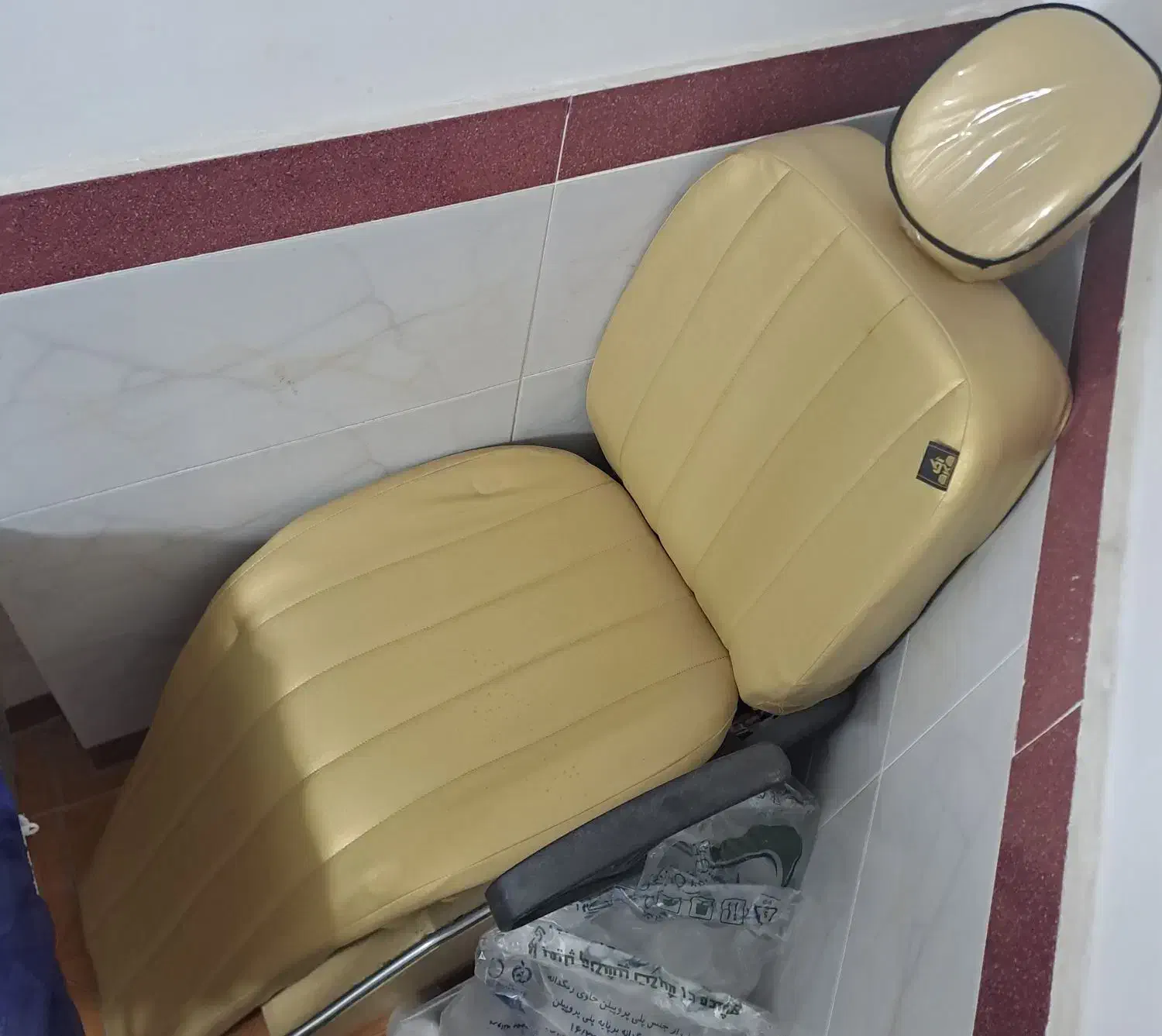 صندلی اصلاح و آرایشگری|آرایشگاه و سالنهای زیبایی|آزادشهر, |دیوار