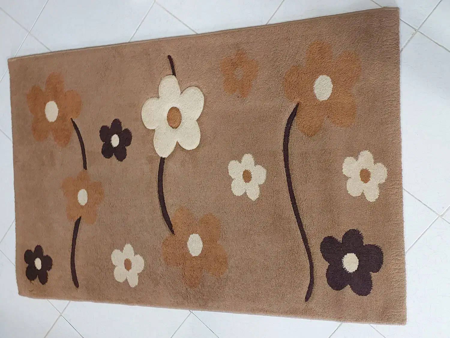 قالیچه نقش برجسته|فرش|مشهد, هفت تیر (نه دره)|دیوار