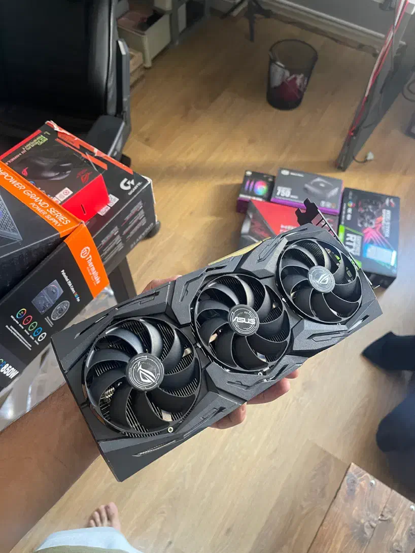 کارت گرافیک ۲۰۶۰ oc راگ rog strix|قطعات و لوازم جانبی رایانه|تهران, دروس|دیوار