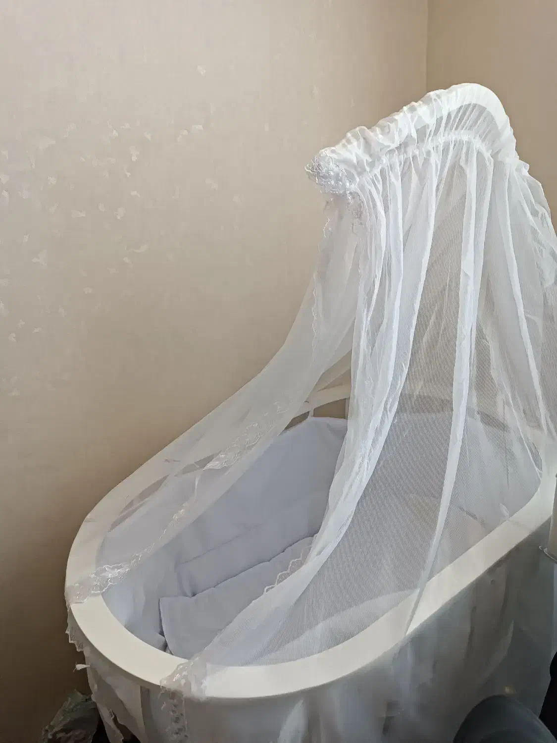 گهواره نوزاد|اسباب و اثاث بچه|سلماس, |دیوار