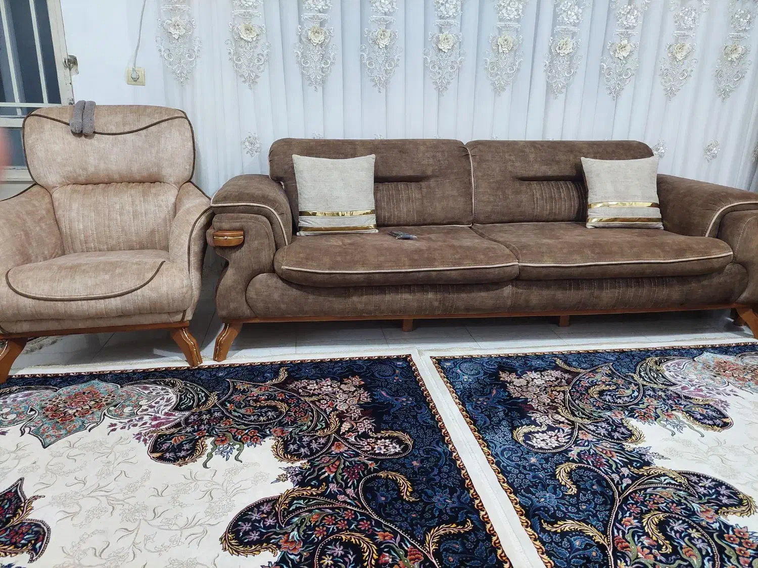 مبل|مبلمان خانگی و میز عسلی|بهار, |دیوار