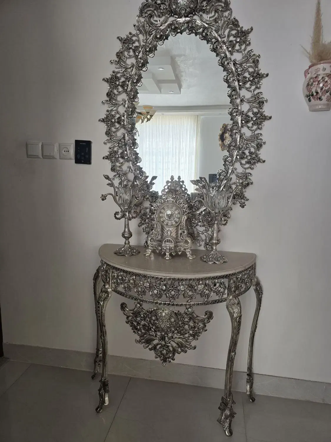 آینه و شمعدانی با میز سنگی مرمر|بوفه، ویترین، کنسول|نیشابور, دارایی|دیوار