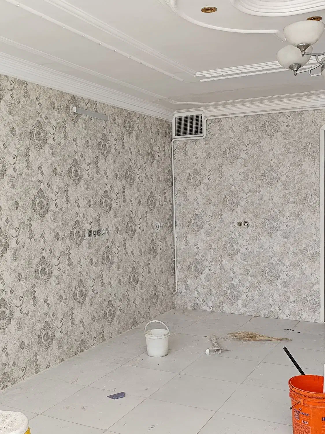 نصب کاغذ دیواری|خدمات پیشه و مهارت|بیرجند, |دیوار