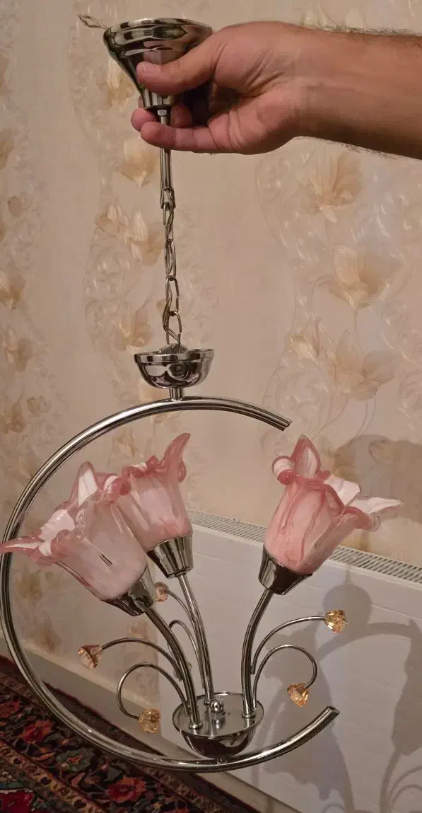 لوستر سه شاخه سالم و تمیز در حد نو|لوستر و چراغ آویز|تبریز, |دیوار