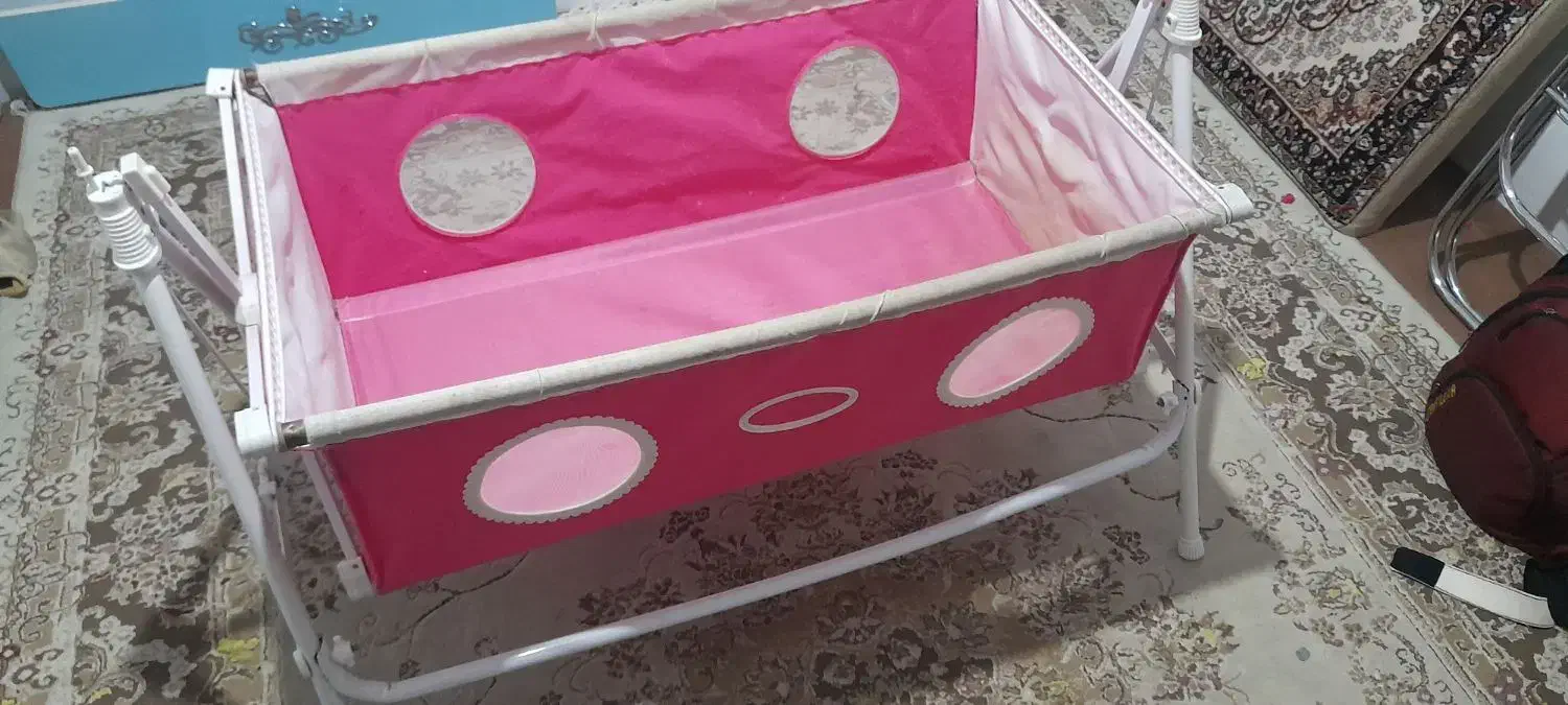 گهواره کودک|تخت و سرویس خواب|قم, حمام تالار|دیوار