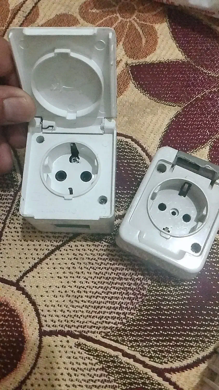 کلیدوپریزوفیوز|سایر لوازم برقی|لامرد, |دیوار