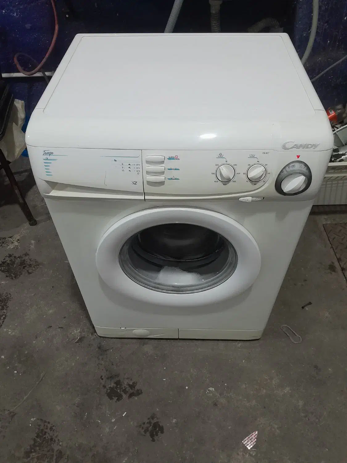 لباسشویی کندی در حد|ماشین لباسشویی و خشک‌کن لباس|باسمنج, |دیوار