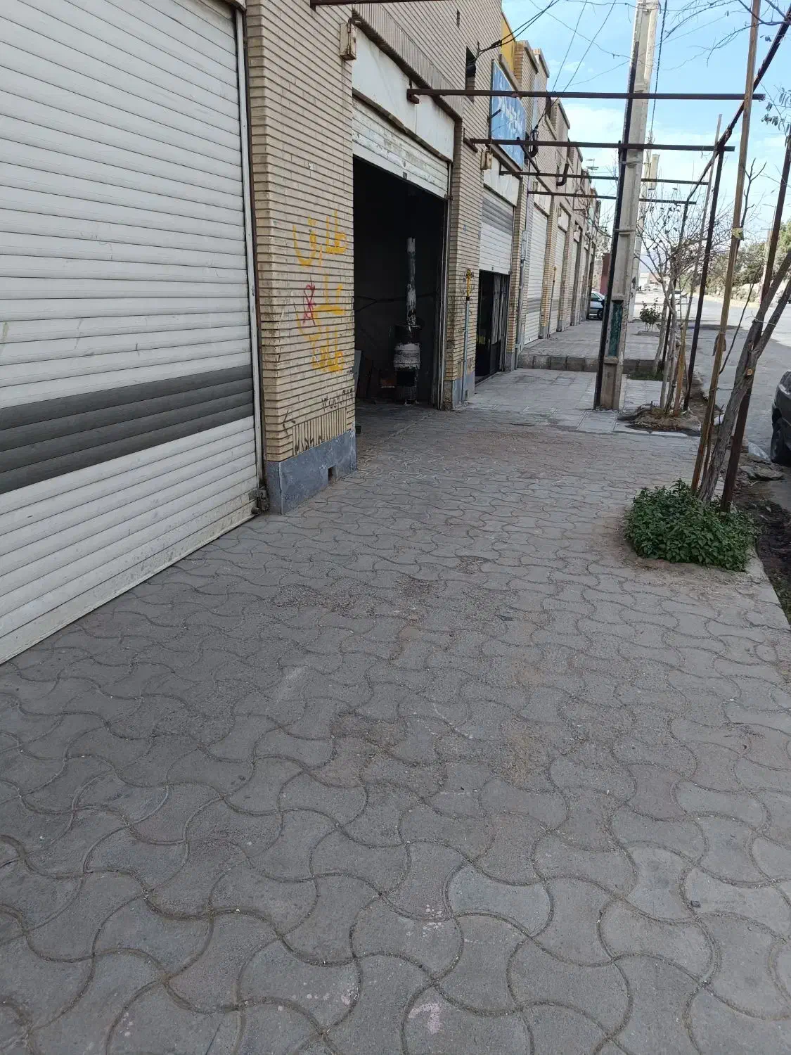 فروش دو عدد کارگاه پنجاه متری دربلوار ساعی|فروش دفتر صنعتی، کشاورزی، تجاری|زاهدان, |دیوار