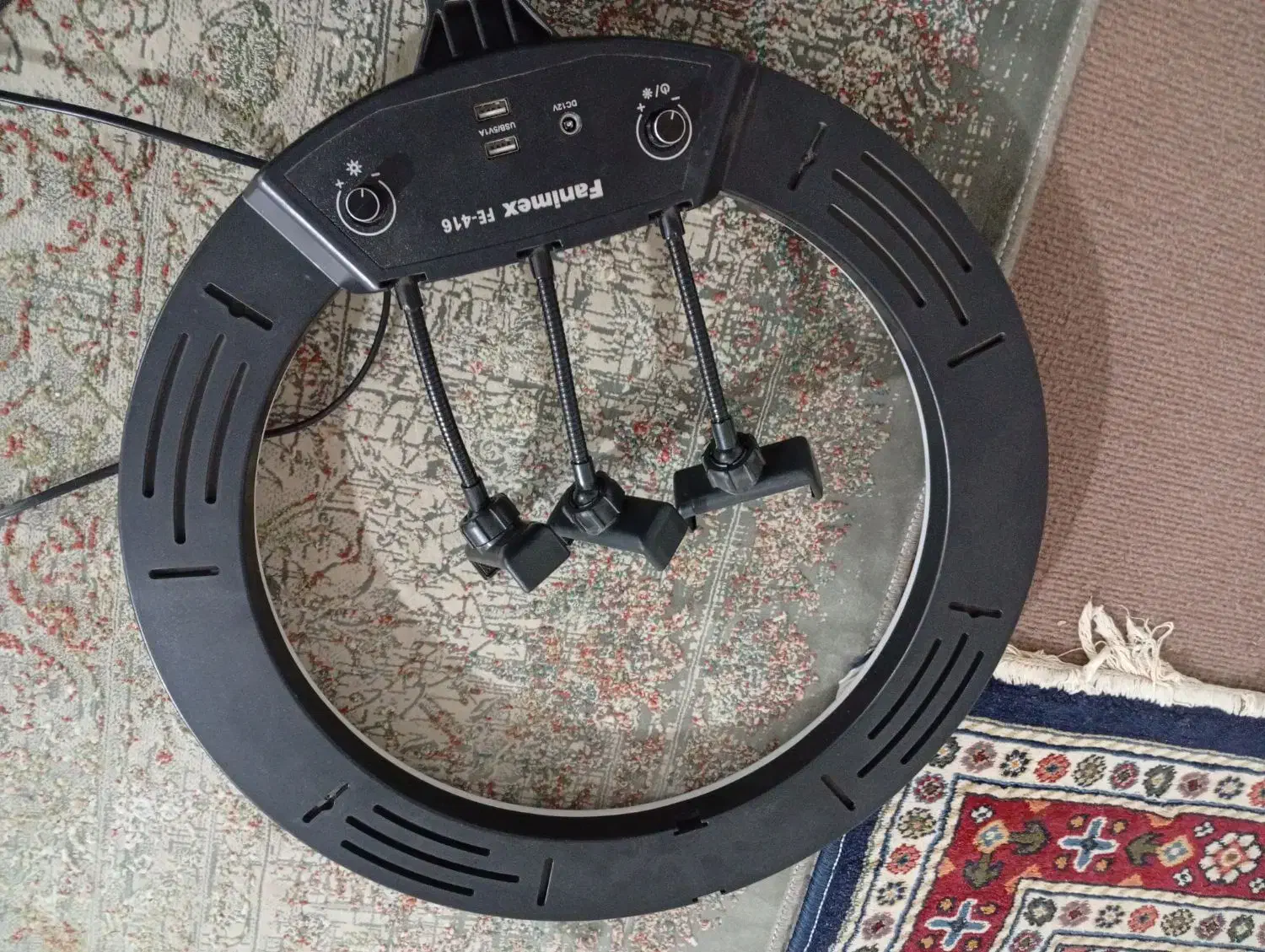 رینگ لایت 24اینچ...|دوربین عکاسی و فیلمبرداری|خرمآباد, |دیوار