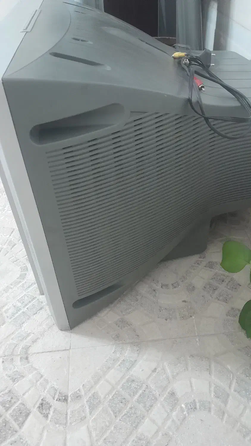 تلویزیزیون رنگی سونی|تلویزیون و پروژکتور|کاشان, رسالت|دیوار