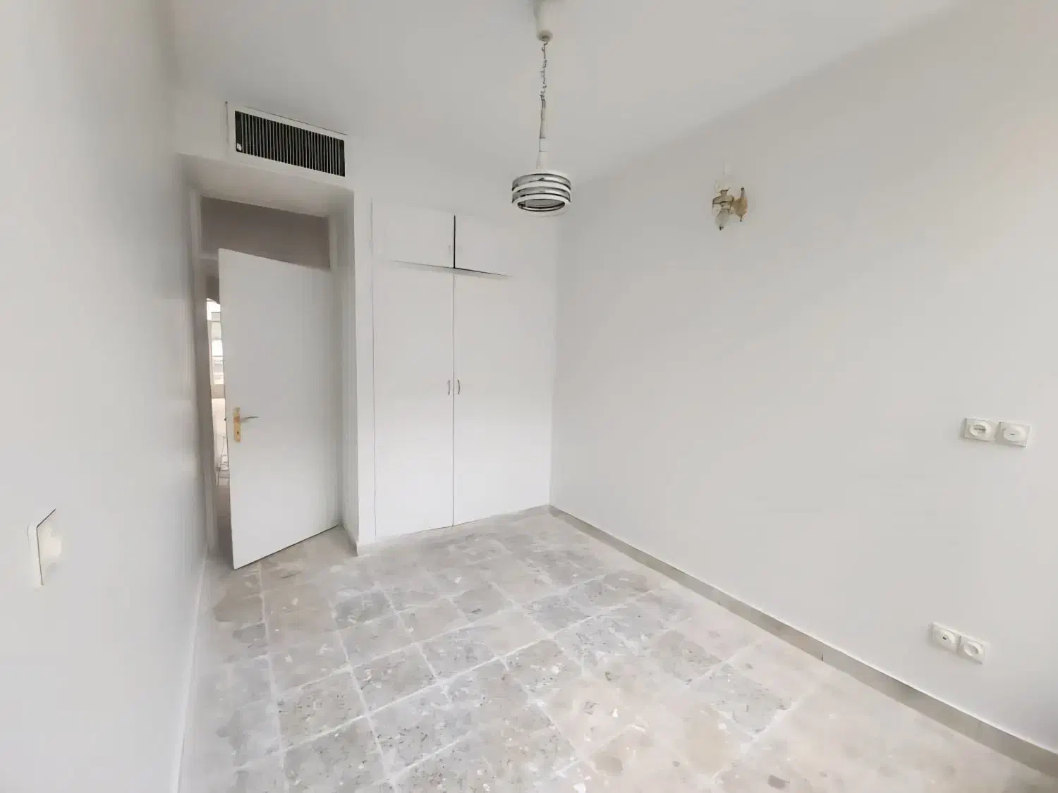 ۱۹۵متر ،۲خواب ،منطقه۲،توحید