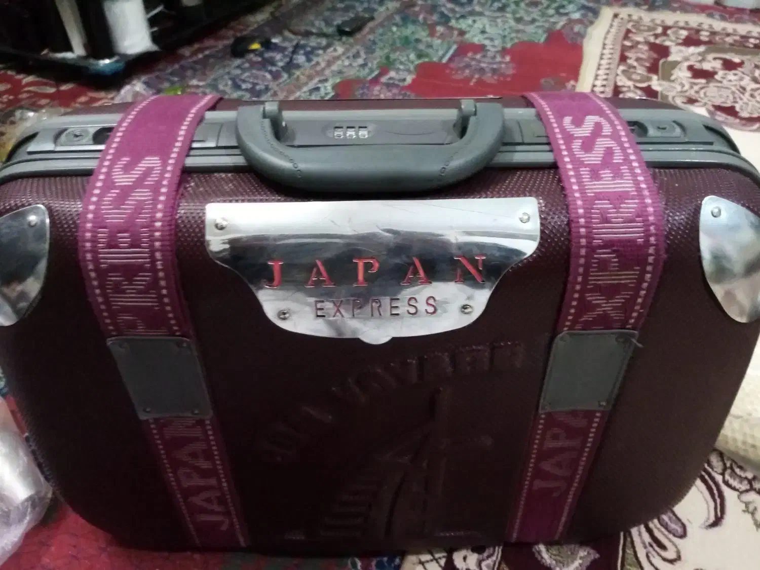 چمدان|کیف، کفش، کمربند|شیراز, فخرآباد (دروازه کازرون)|دیوار