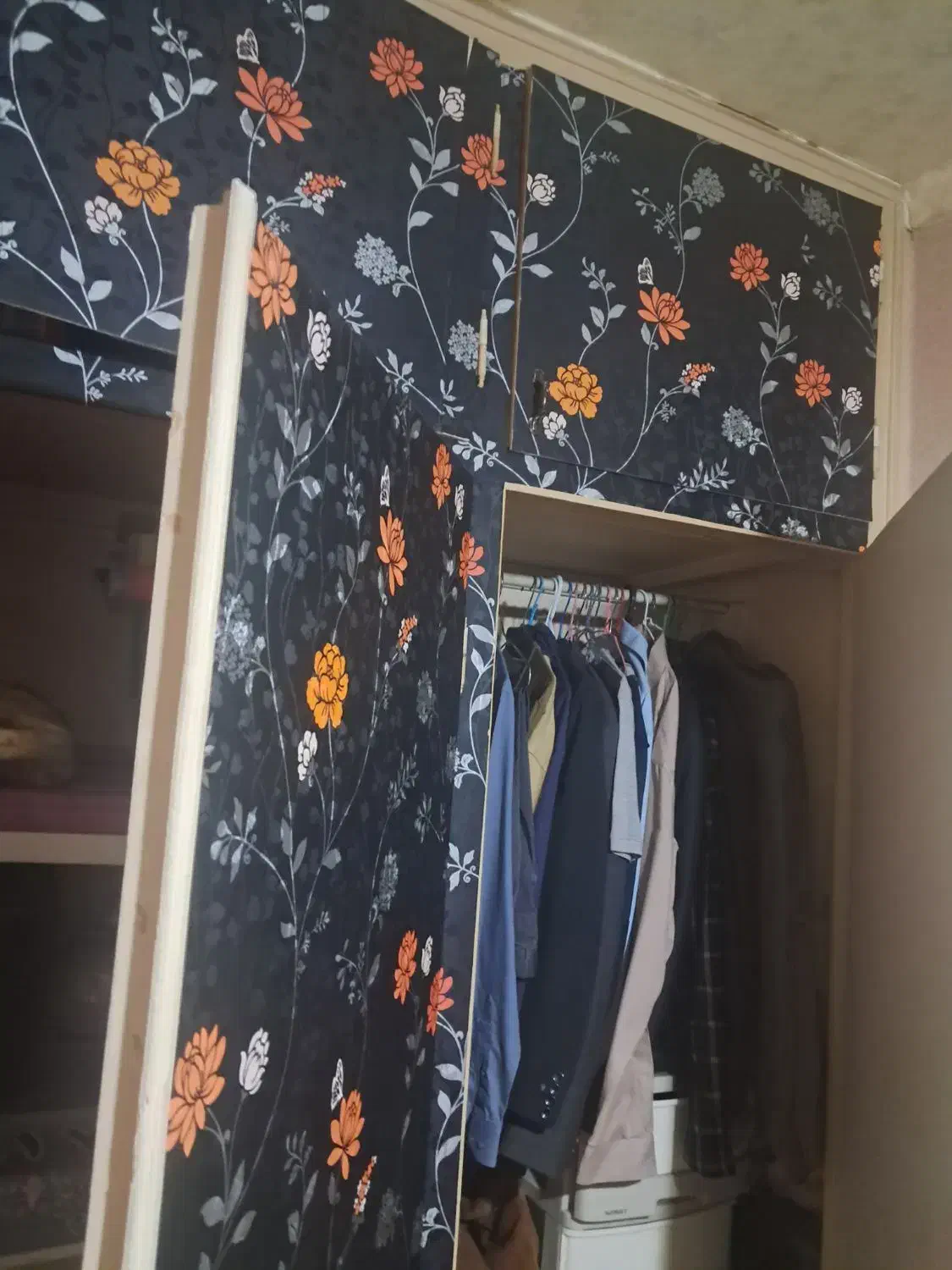 کمد ۶ در بزرگ ارتفاع حدودا ۳ متر عرض ۳ متر حدودا|جاکفشی، کمد، دراور|گرگان, |دیوار