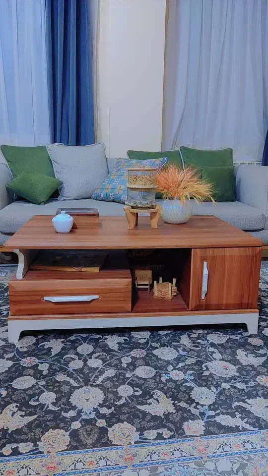 بسیار تمیز و نو|مبلمان خانگی و میز عسلی|دماوند, مسکن مهر گیلاوند|دیوار