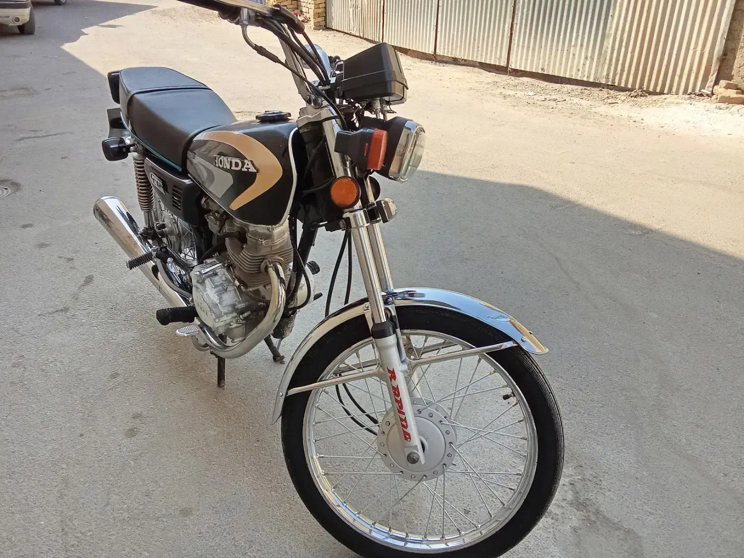 موتور سیکلت هوندا 125|موتورسیکلت|اصفهان, کنگاز|دیوار