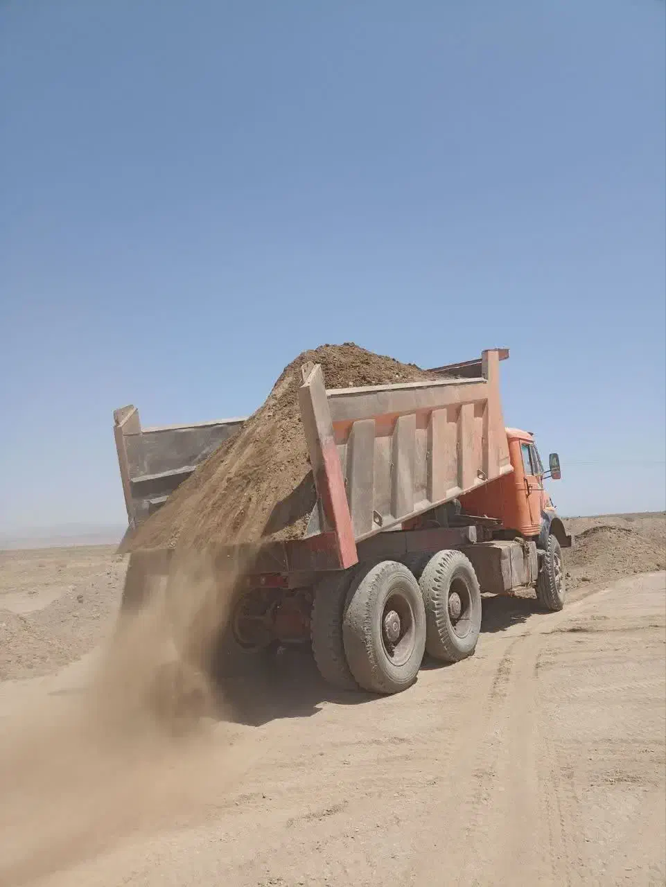 اجاره ماشین‌آلات بلدوزر ، لودر ، کمپرسی|خدمات حمل و نقل|بیرجند, |دیوار