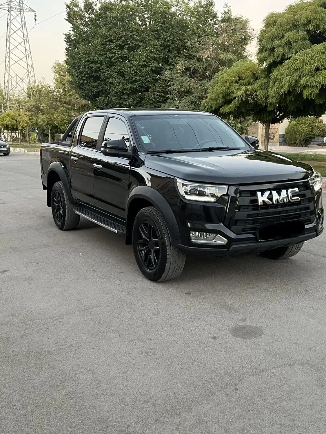 کی ام سی t8 مدل ۱۴۰۲ درحد.|خودرو سواری و وانت|شیراز, دروازه قران|دیوار